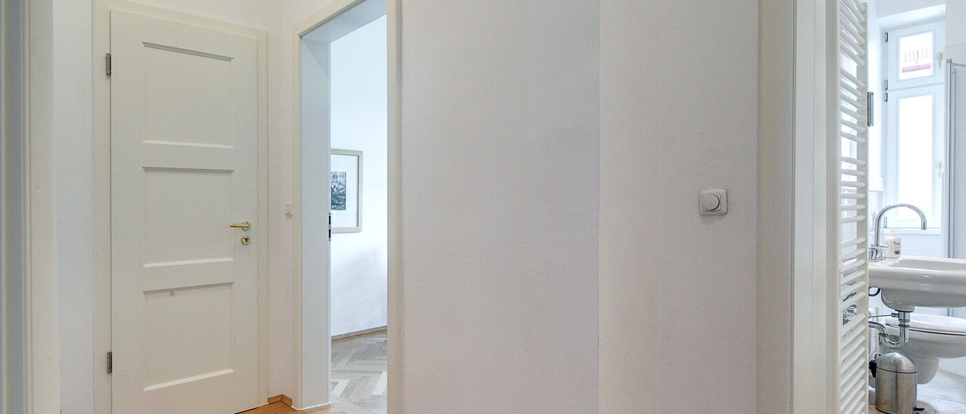 マンション München Schwabing-West (rund um den Bonner Platz) 03 玄関入り口 5818