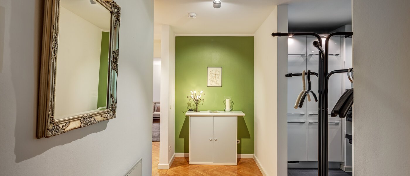 マンション München Bogenhausen 01 玄関入り口 5866