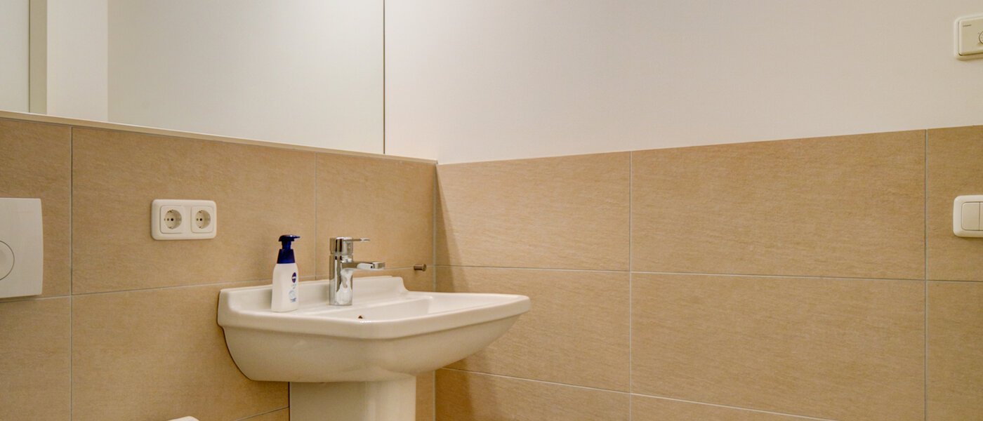 アパルトマン München Großhadern 04 浴室 6060