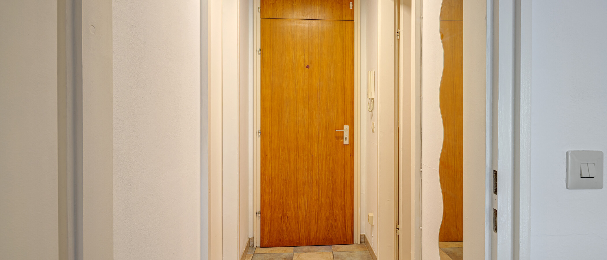 マンション München Milbertshofen 02 玄関入り口 6061