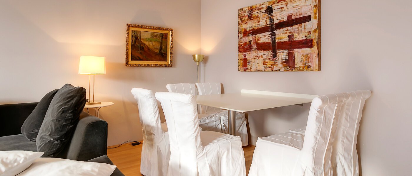 マンション München Bogenhausen 03 リビングルーム 6185