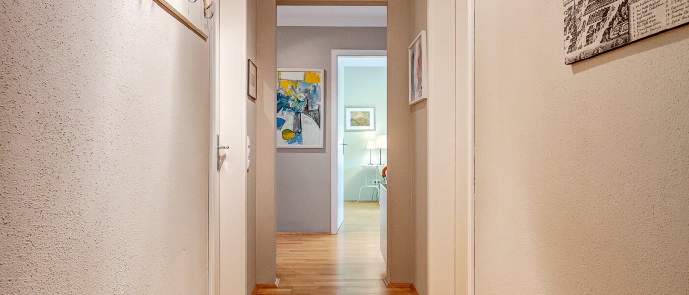 マンション München Bogenhausen 04 玄関入り口 6185