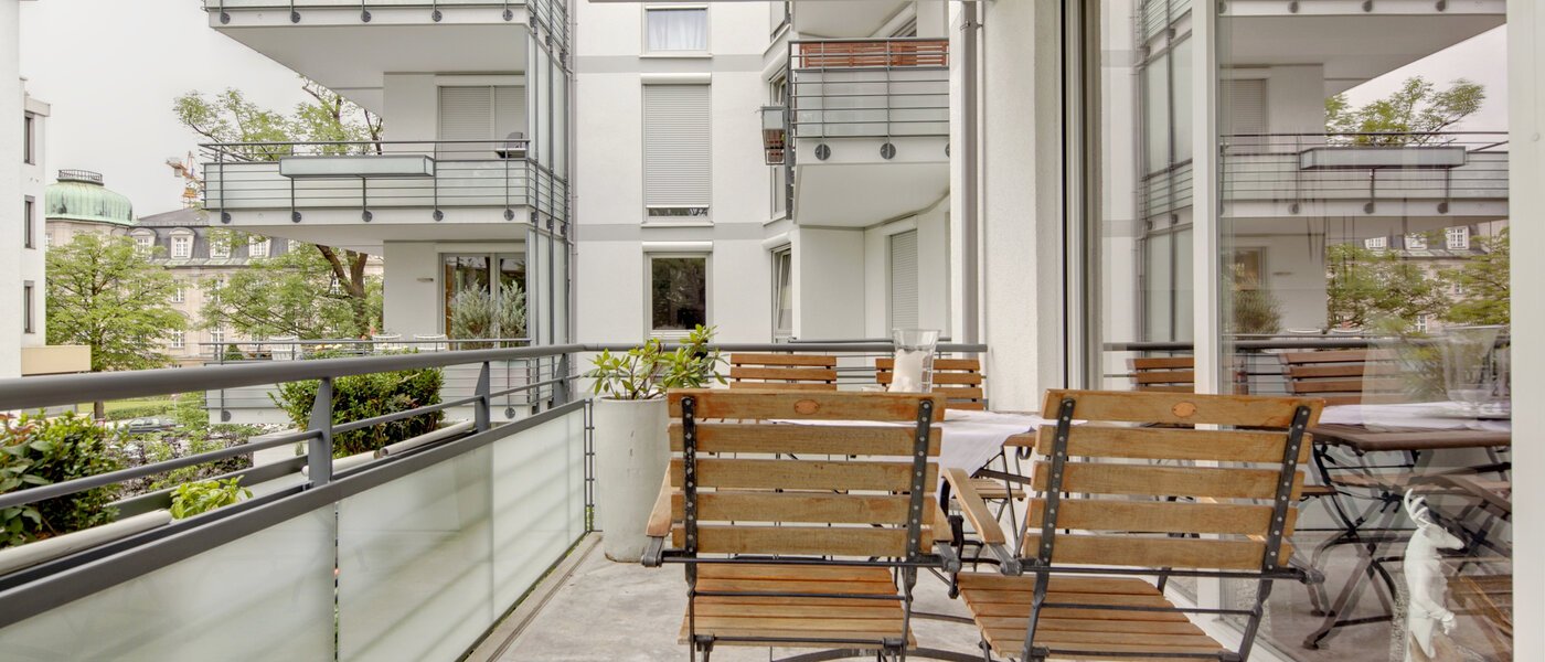 マンション München Bogenhausen 02 ベランダ 6185