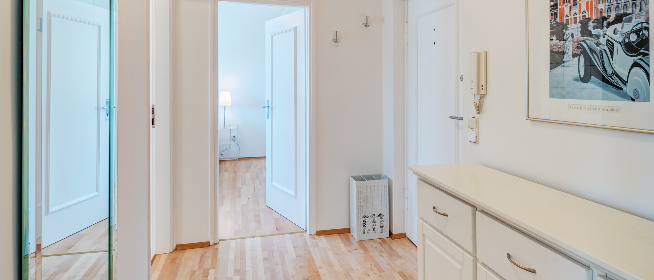 マンション München Bogenhausen 02 玄関入り口 6213