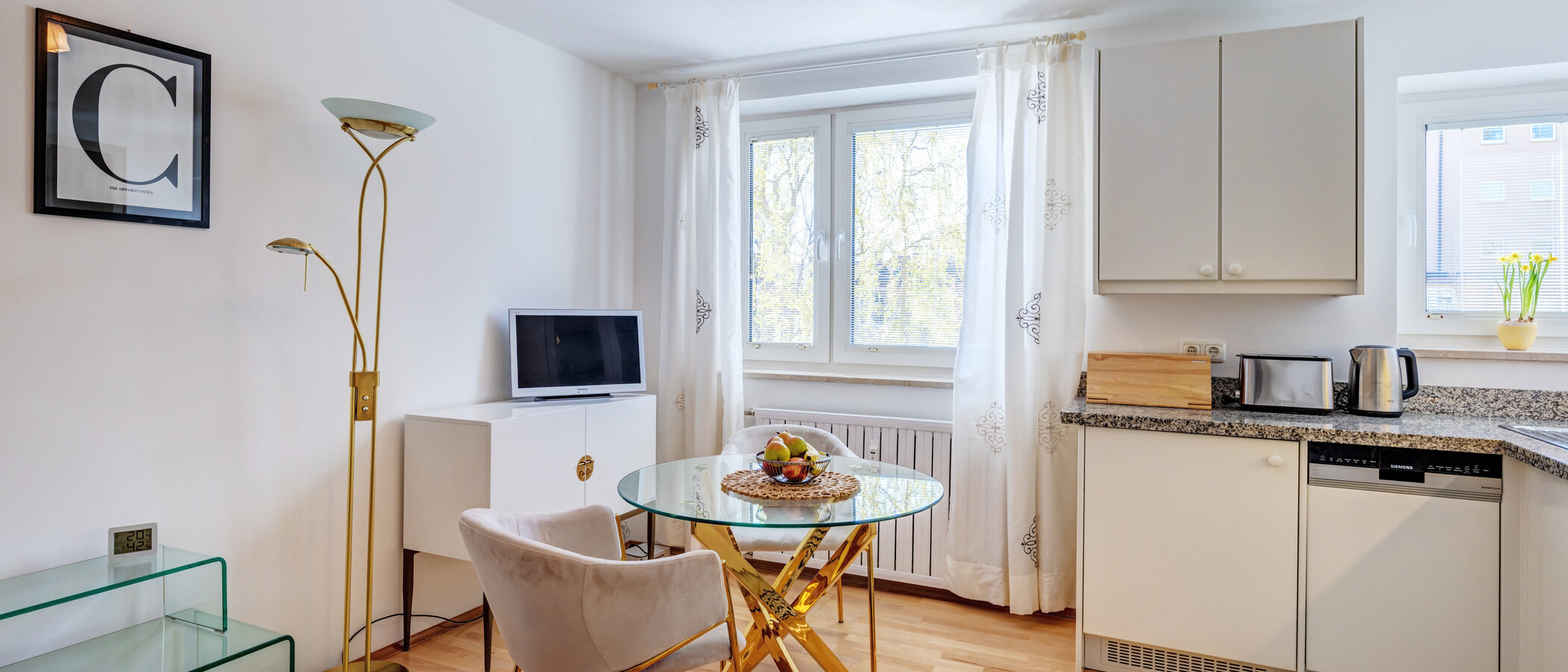 マンション München Bogenhausen 04 リビングエリア 6213