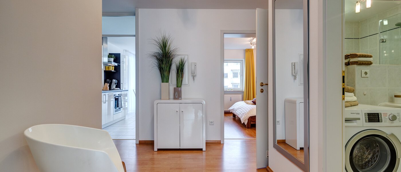 マンション München Schwabing (rechts der Leopoldstraße) 03 玄関入り口 6219