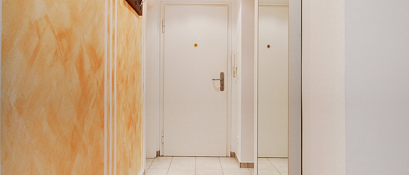 マンション München Schwabing (links der Leopoldstraße) 02 玄関入り口 6480