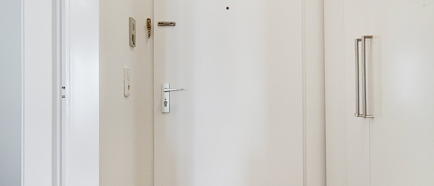 マンション München Schwabing-West (rund um den Hohenzollernplatz) 02 玄関入り口 6515