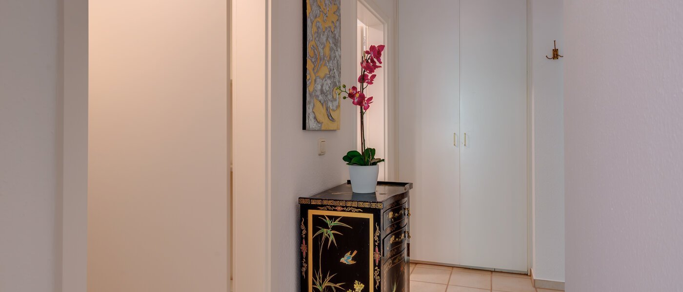 庭付き住宅 München Neuhausen 02 玄関入り口 6555