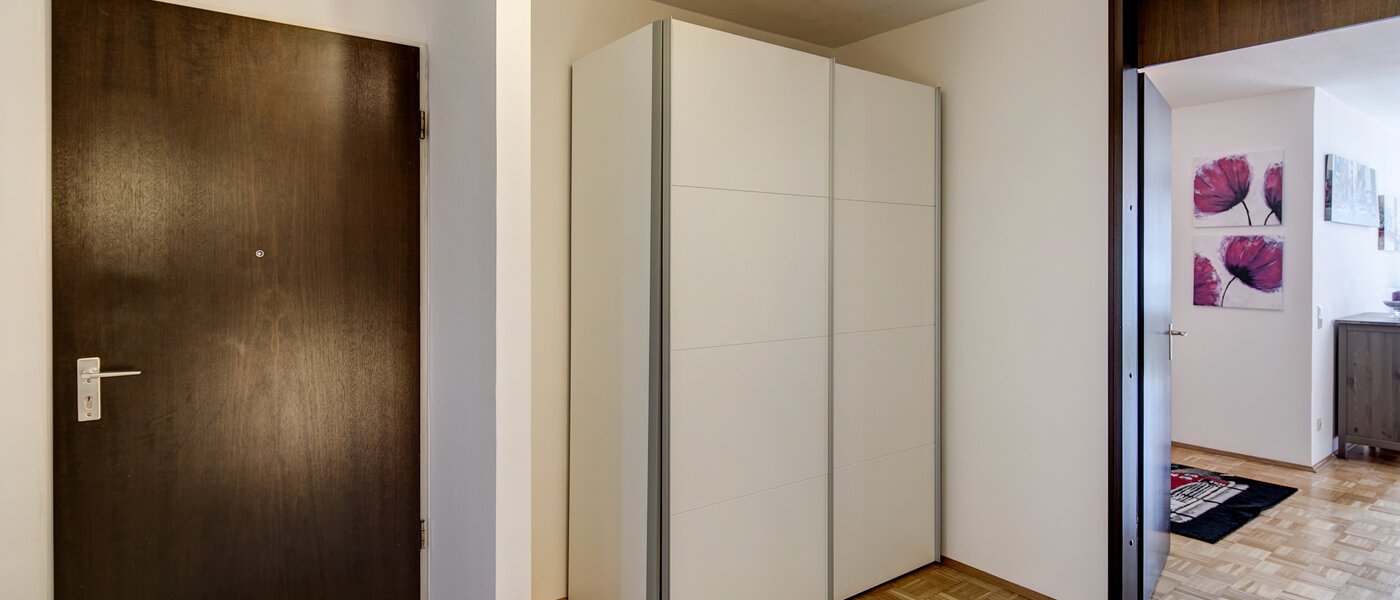 マンション München Arabellapark 01 玄関入り口 6561