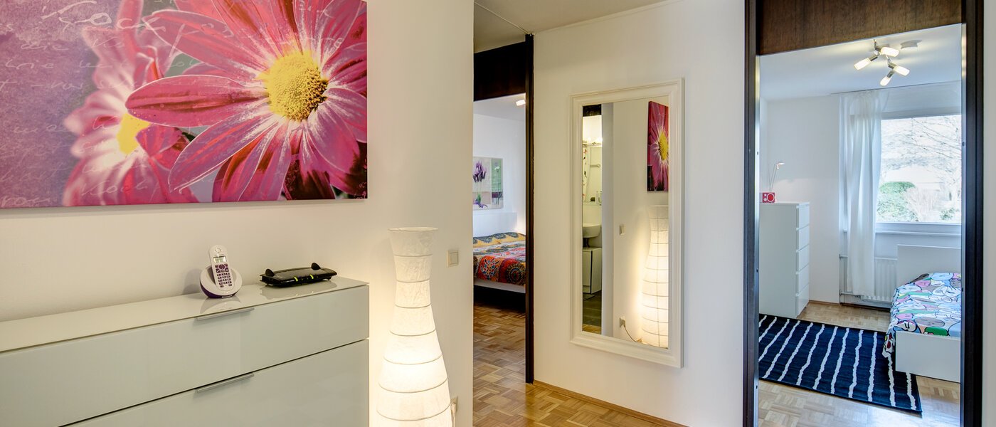 マンション München Arabellapark 03 玄関入り口 6561