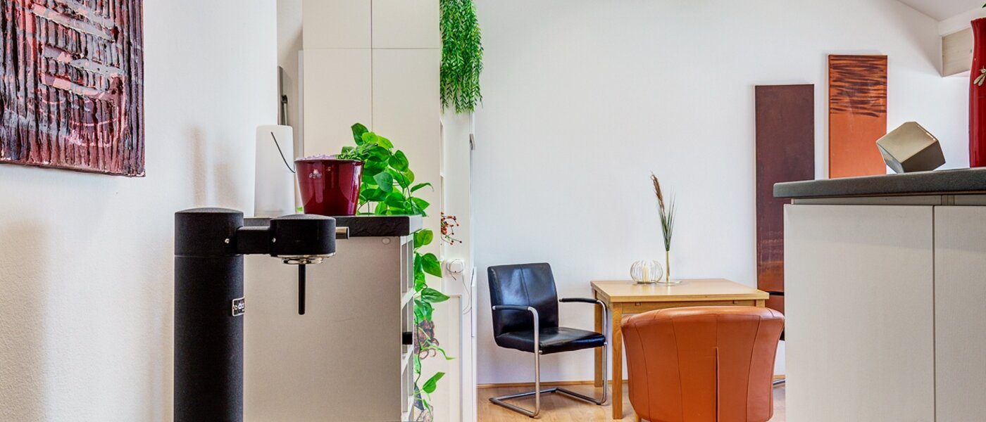 アティック・フラット（屋根裏） München Giesing 03 キッチン 6583