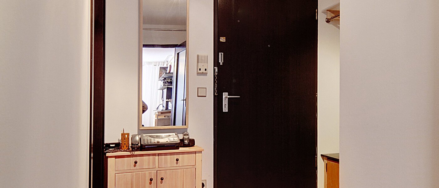 マンション München Haidhausen 02 玄関入り口 6637