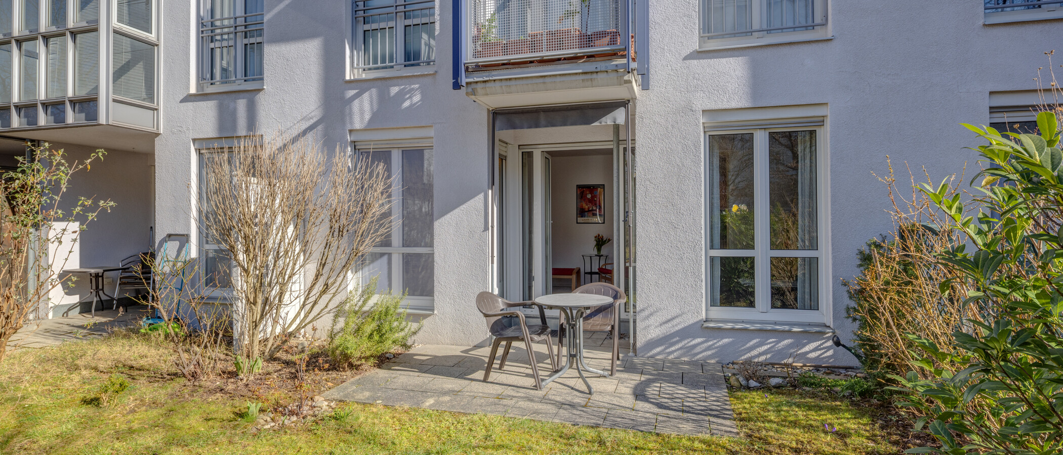 庭付き住宅 München Neuhausen 03 庭 6696
