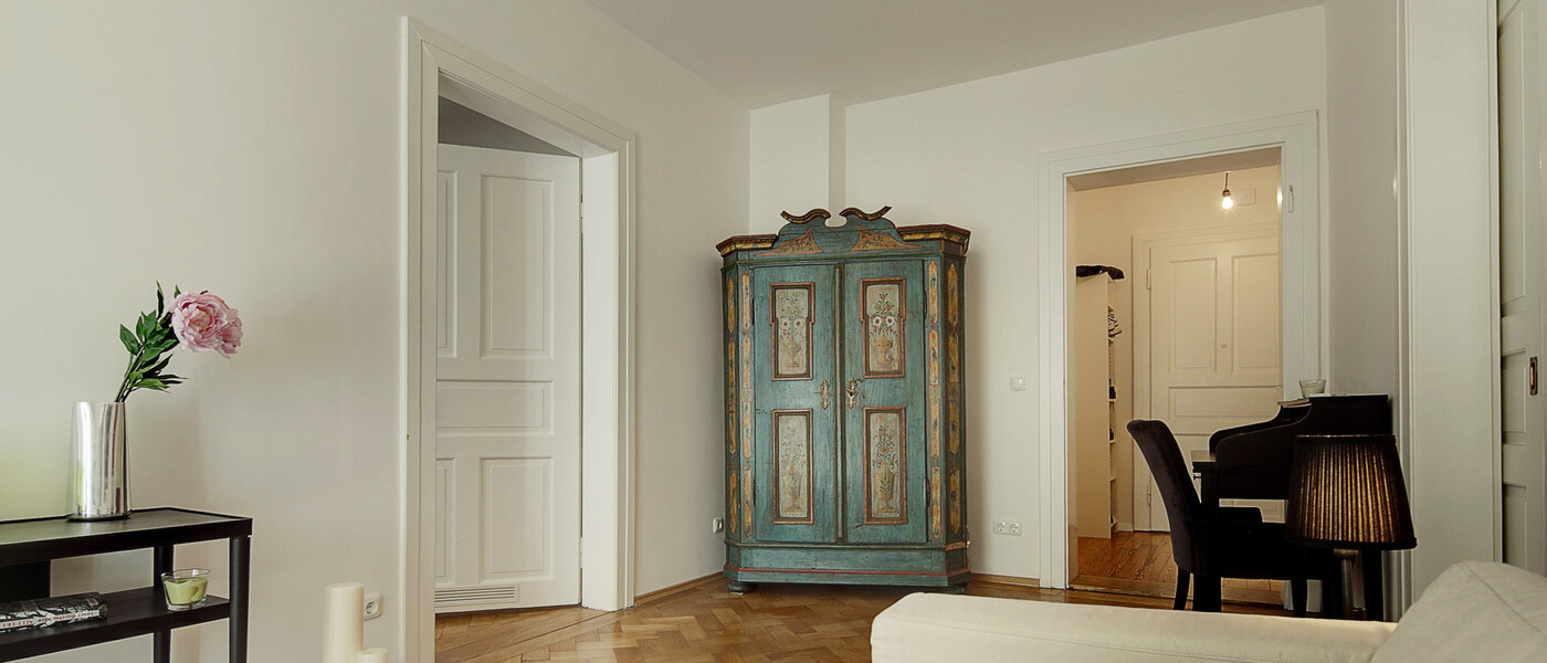 マンション München Neuhausen 04 リビングルーム 6715