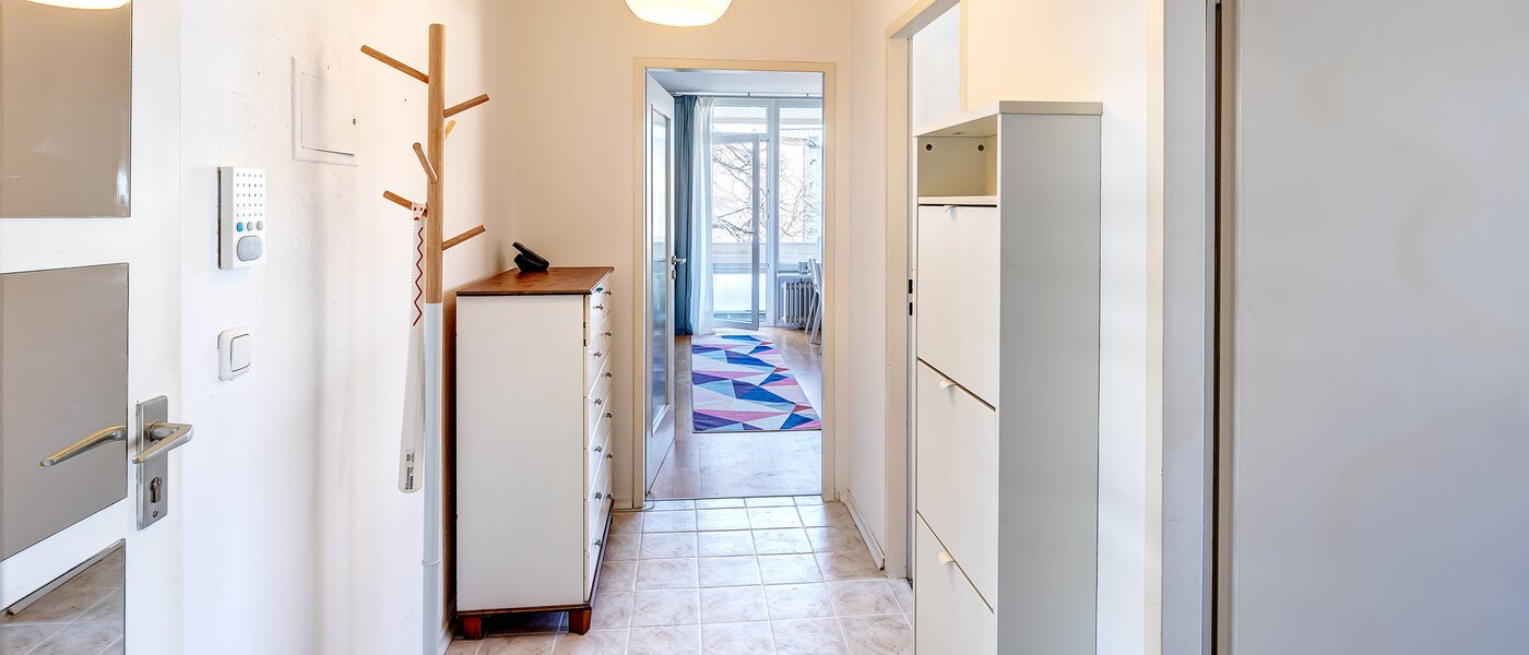 マンション München Oberföhring 02 玄関入り口 6739