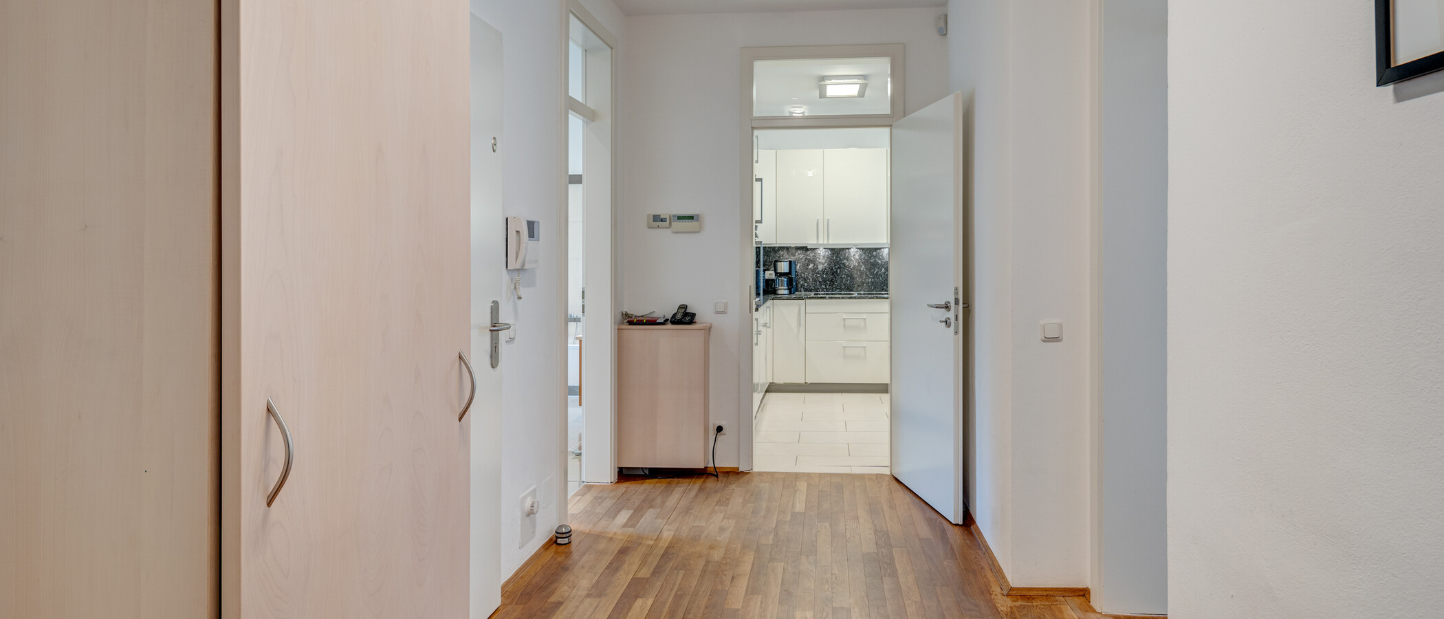 マンション München Lehel 01 玄関入り口 6859