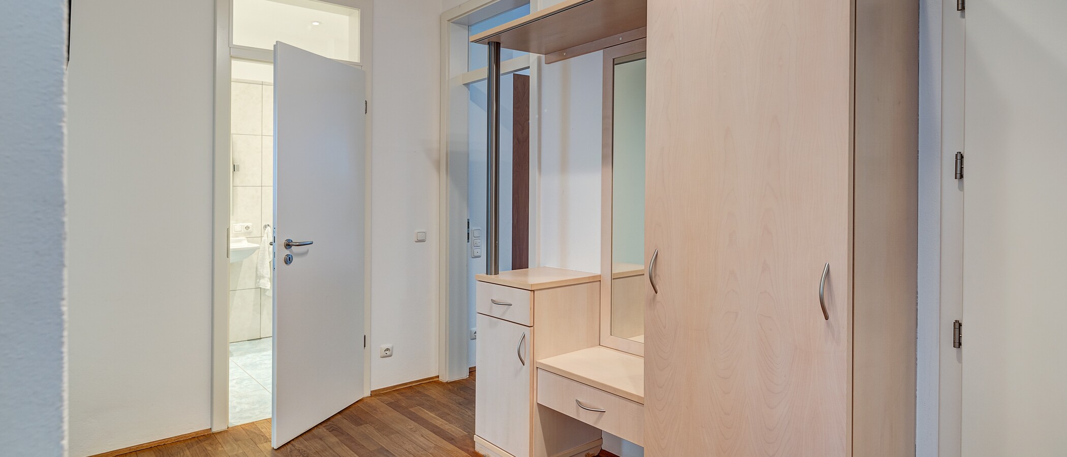 マンション München Lehel 03 玄関入り口 6859