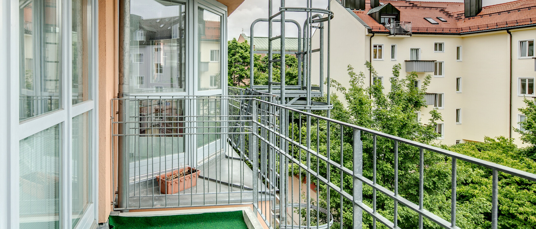 マンション München Schwabing-Nord (zw. Belgrad- & Leopoldstraße) 02 ベランダ 6928