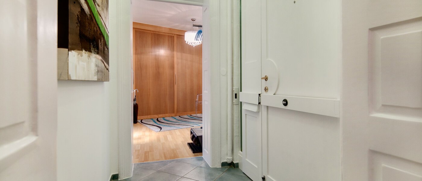 マンション München Glockenbachviertel 02 玄関入り口 6991