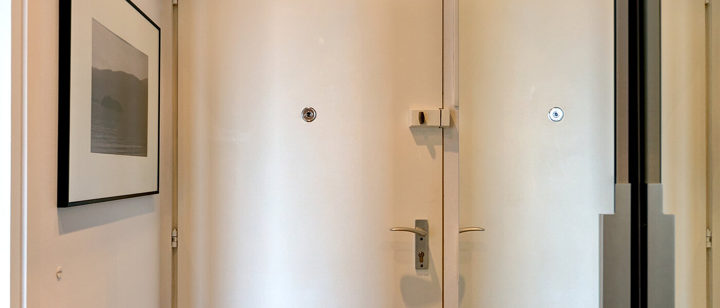 マンション München Solln 03 玄関入り口 6993