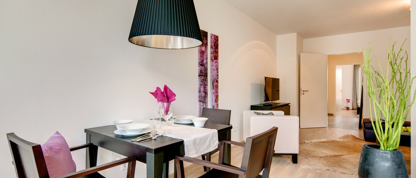 マンション München Maxvorstadt 02 ダイニング 7037