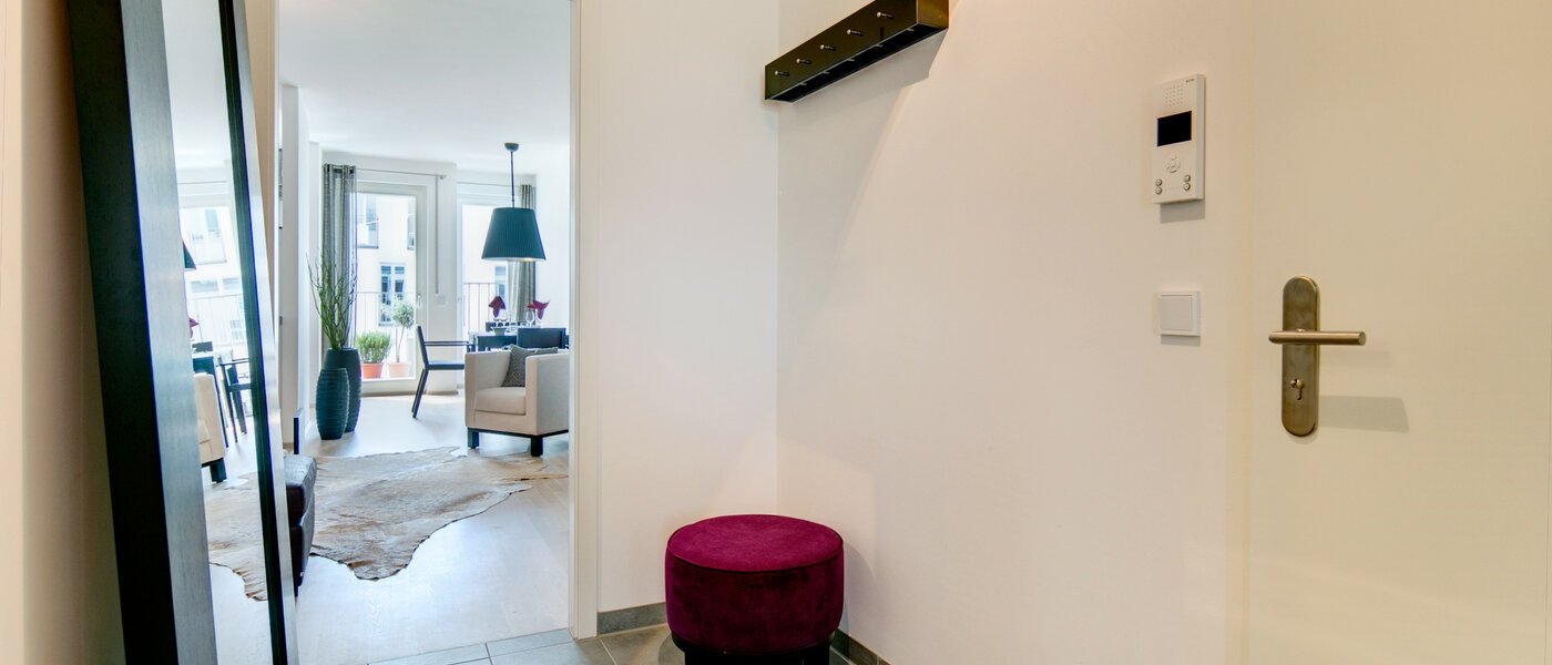 マンション München Maxvorstadt 01 玄関入り口 7037