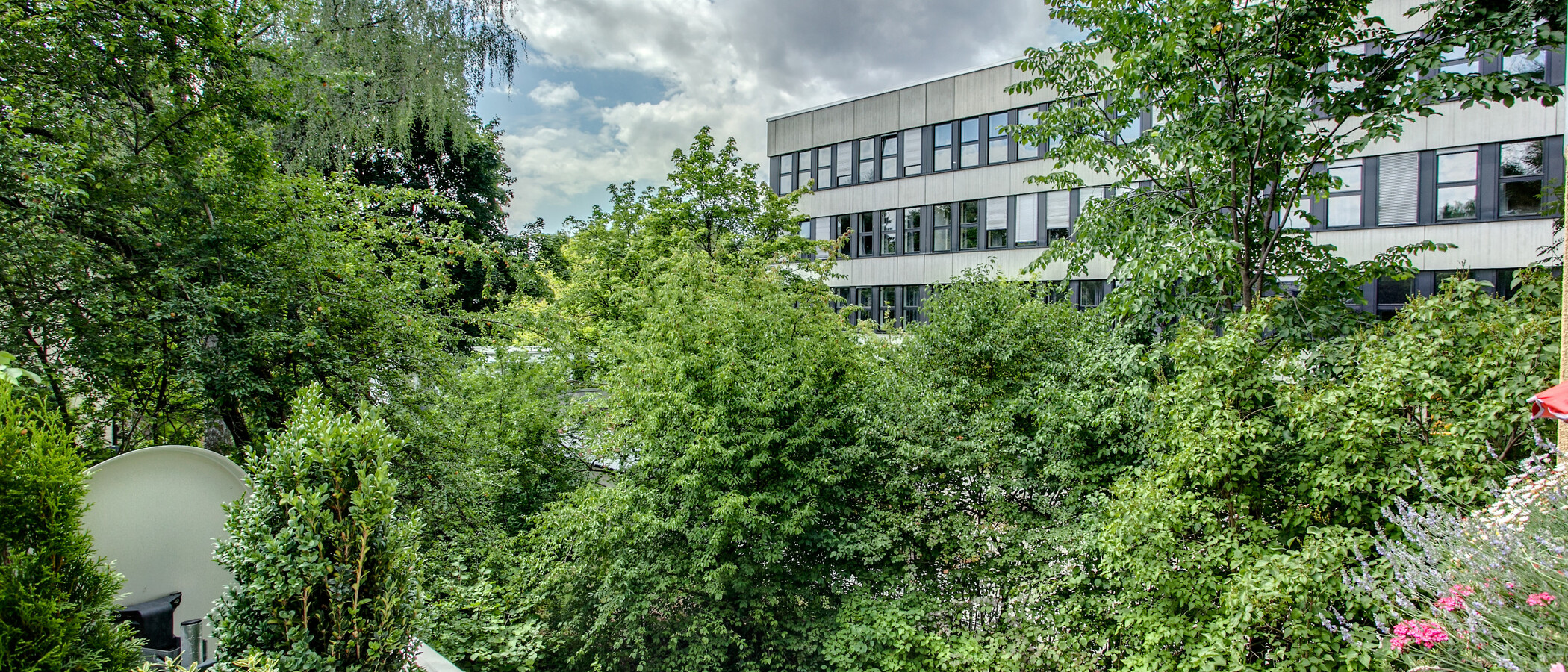 マンション München Arabellapark 02 物件からの眺め 7076
