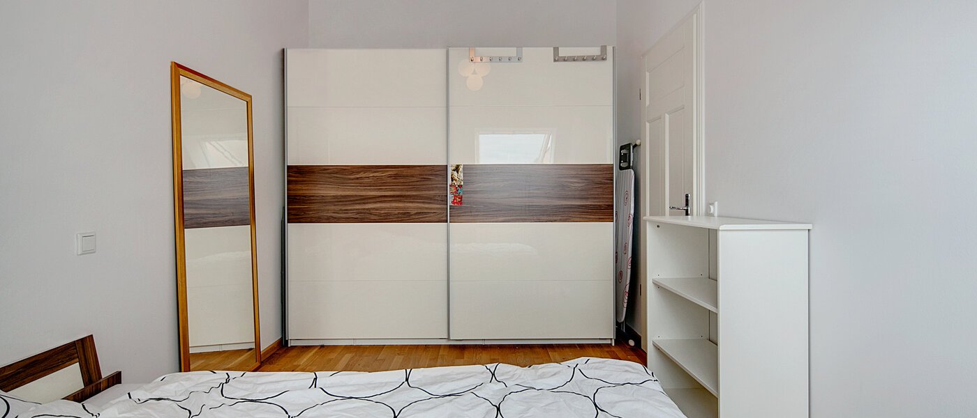 アティック・フラット（屋根裏） München Neuhausen 03 寝室 7084