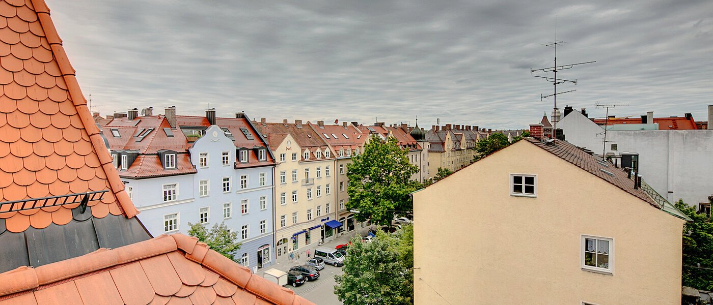 アティック・フラット（屋根裏） München Neuhausen 02 物件からの眺め 7084