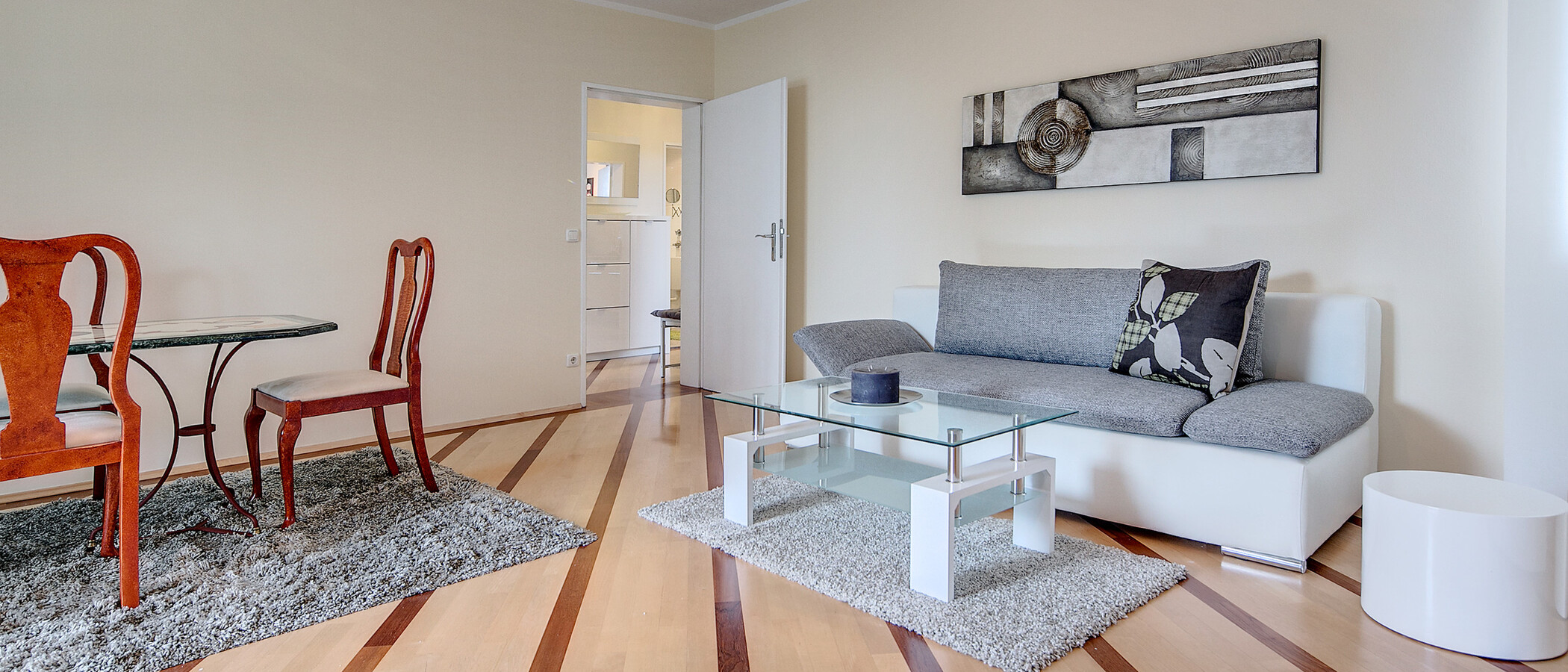 マンション München Arabellapark 05 リビングルーム 7141