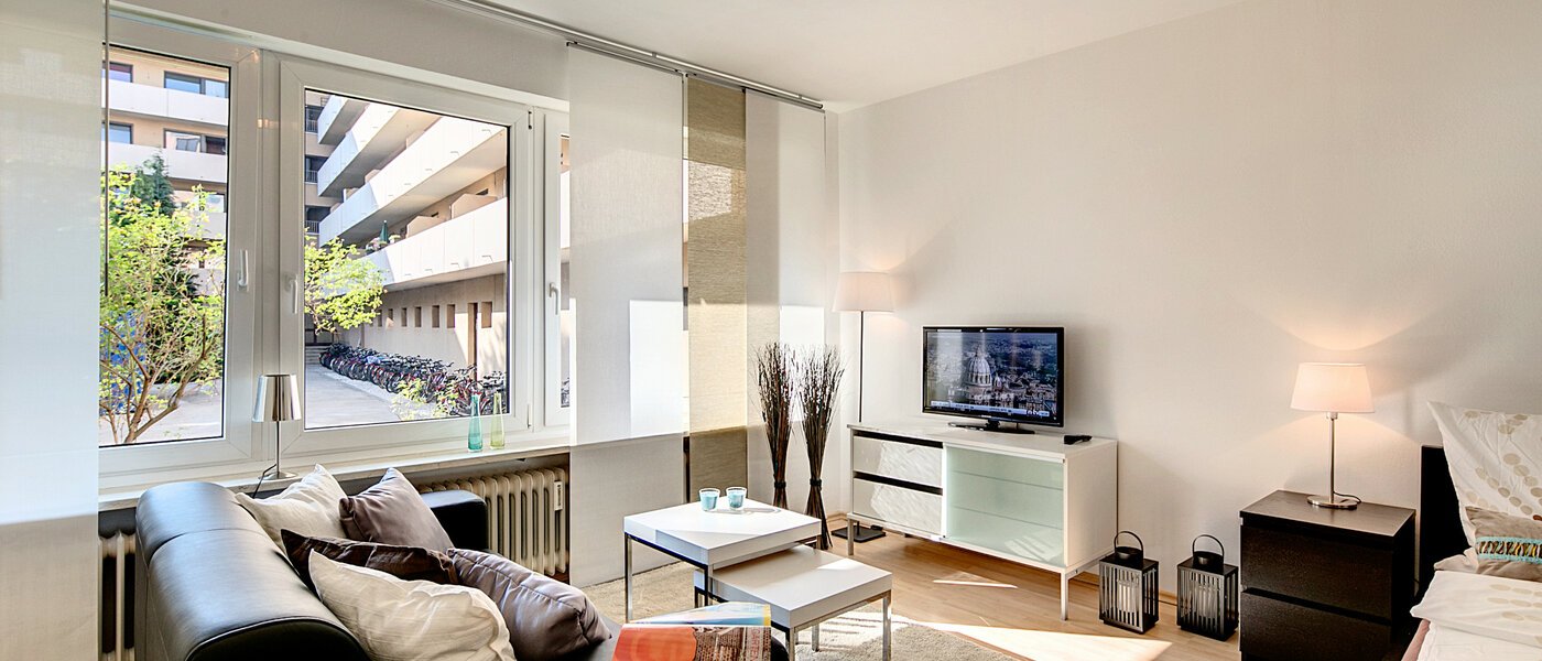 マンション München Neuhausen 01 リビングルーム 7179