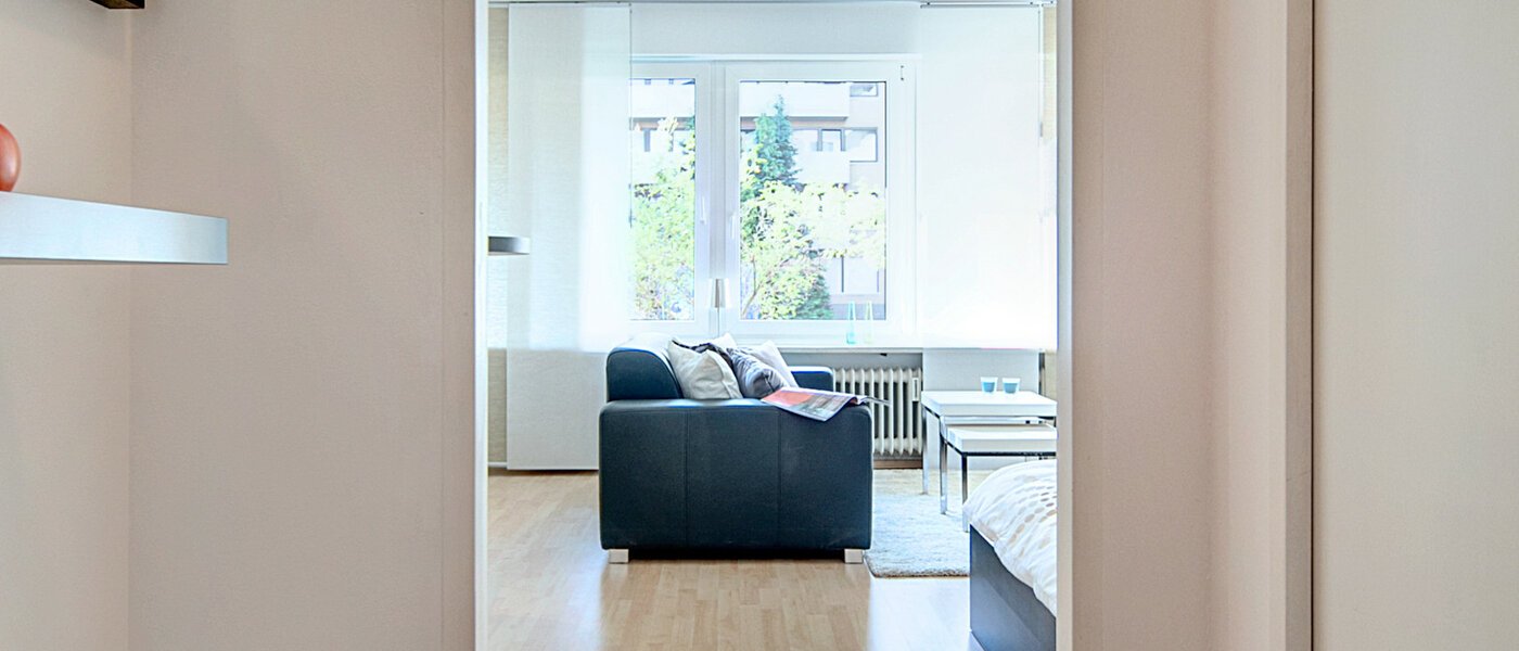 マンション München Neuhausen 01 玄関入り口 7179