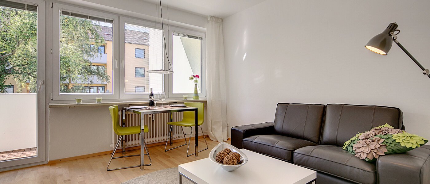 マンション München Obergiesing 01 リビングルーム 7213