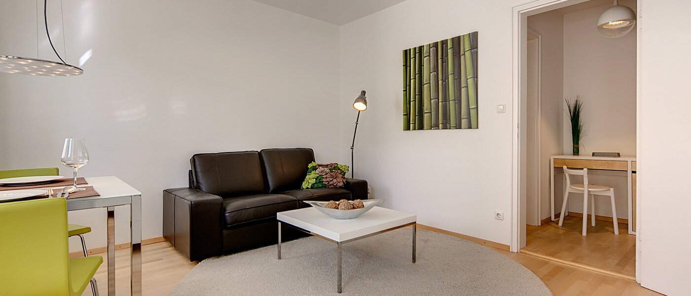 マンション München Obergiesing 04 リビングルーム 7213