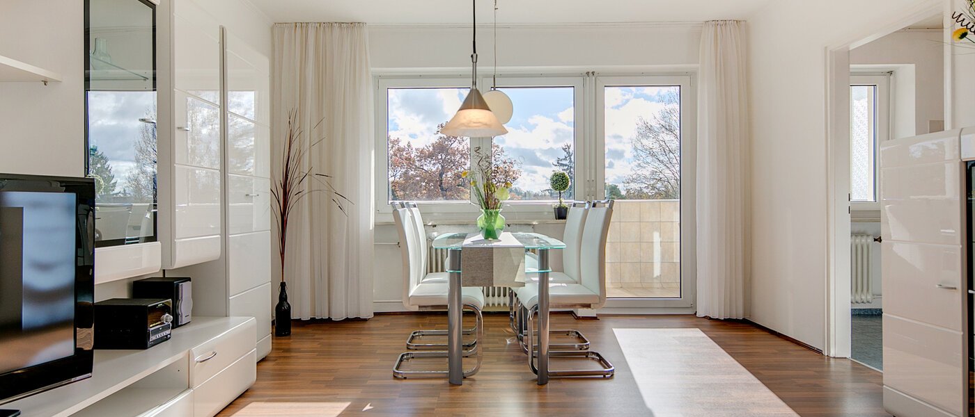 マンション Eichenau 01 リビングルーム 7320