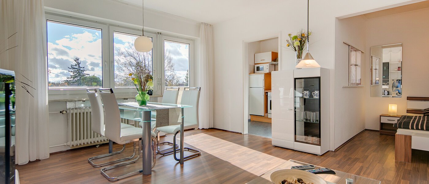 マンション Eichenau 06 リビングルーム 7320