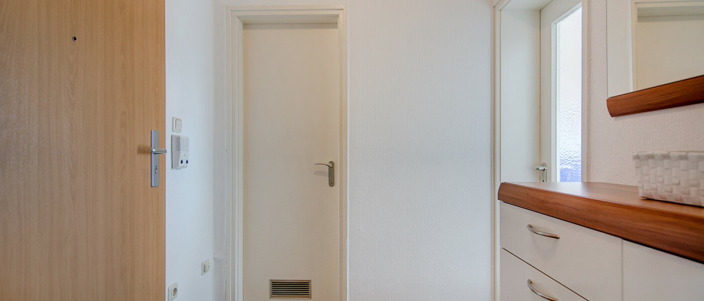 マンション Eichenau 01 玄関入り口 7320