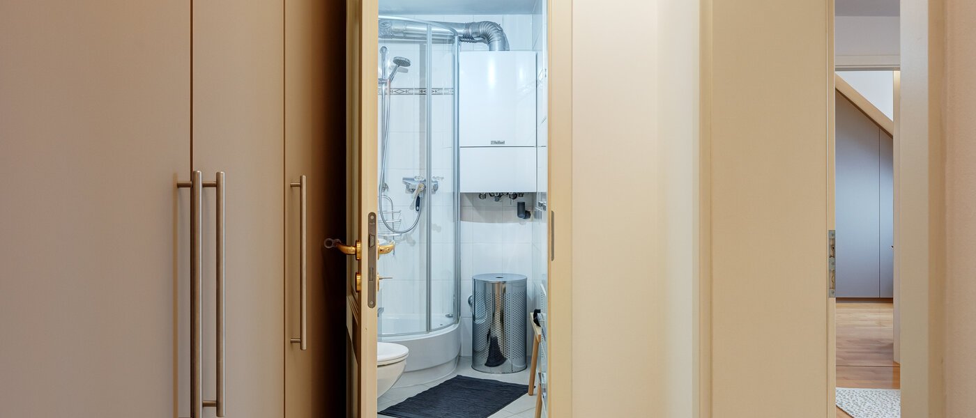 マンション München Au 03 玄関入り口 7380