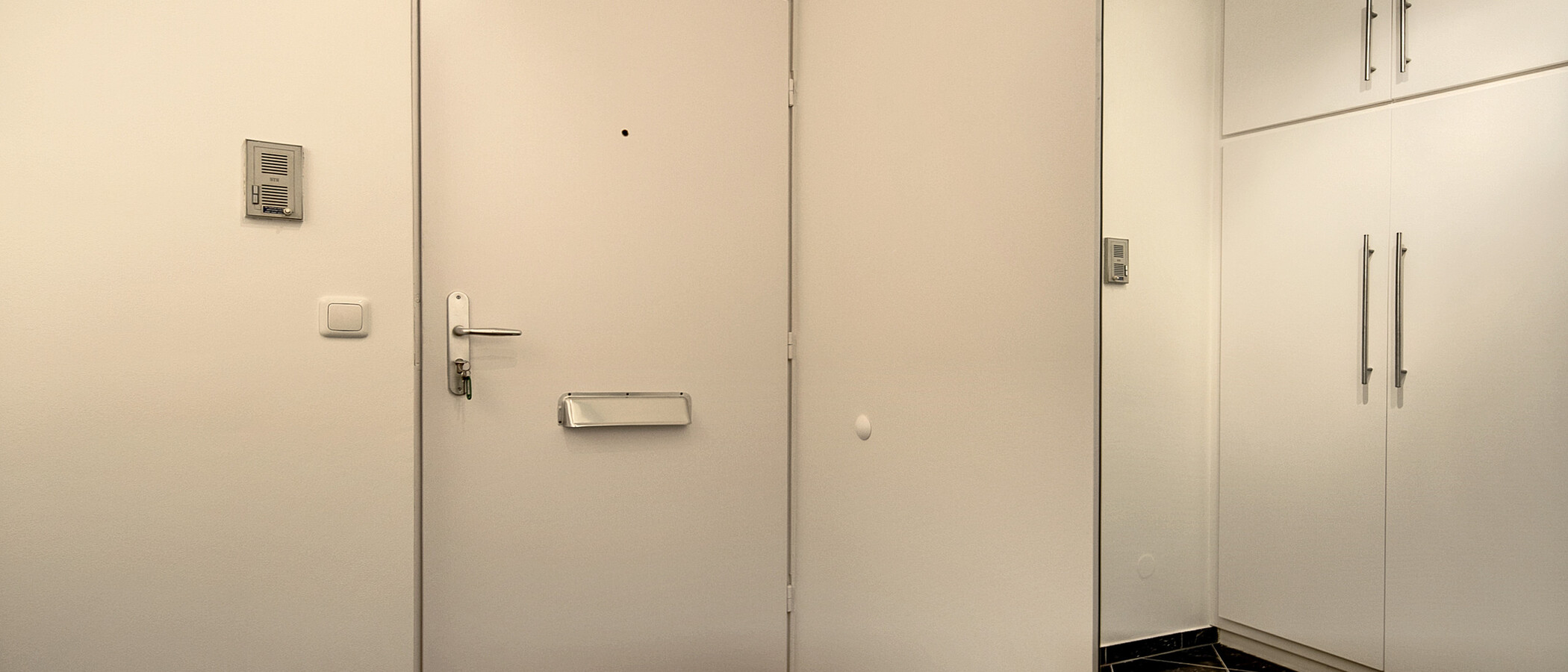 マンション München Neuhausen 01 玄関入り口 7421
