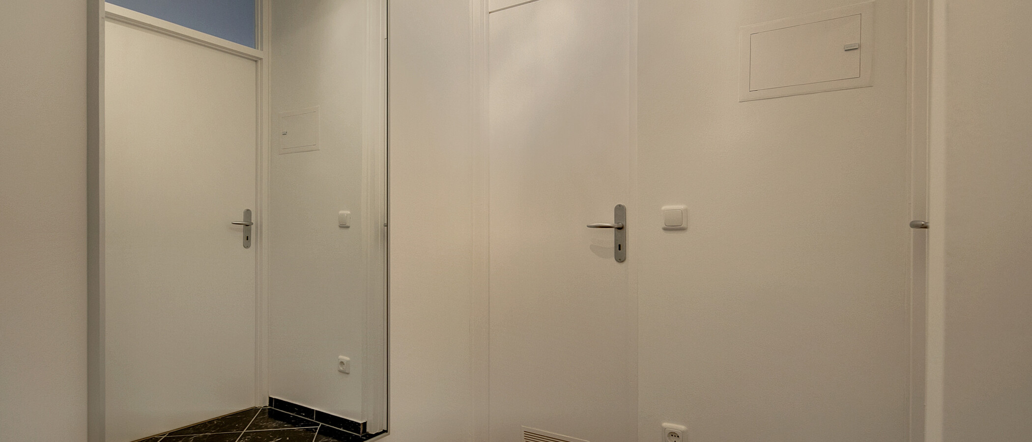 マンション München Neuhausen 03 玄関入り口 7421
