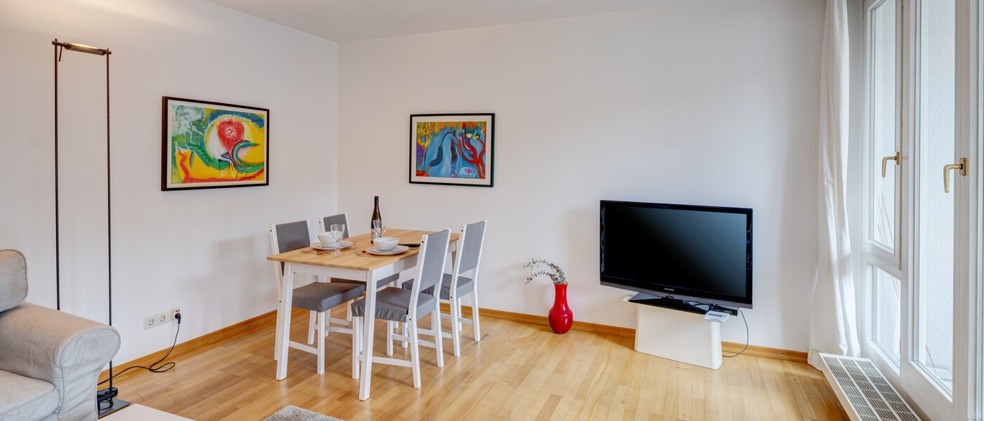 マンション München Haidhausen 05 リビングエリア 7485