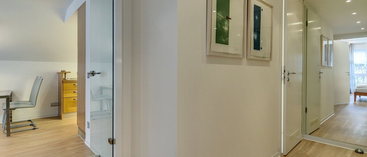 マンション München Maxvorstadt - Universitätsviertel 03 玄関入り口 7512