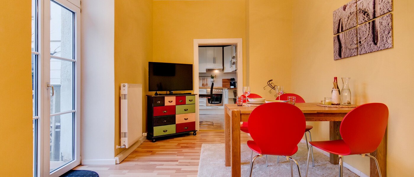 マンション München Neuhausen 03 リビングルーム 7528