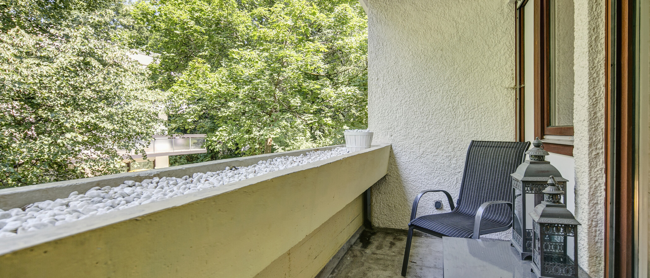マンション München Harlaching 01 ベランダ 7584