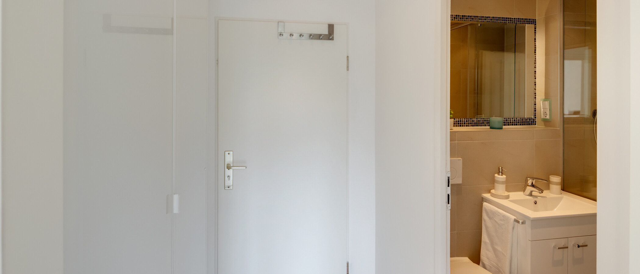 マンション München Neuhausen 01 玄関入り口 7597