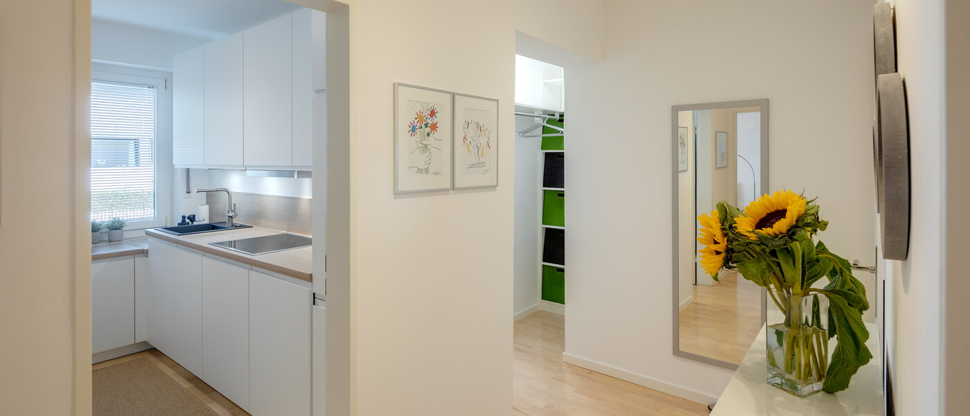 マンション München Bogenhausen 02 玄関入り口 7629