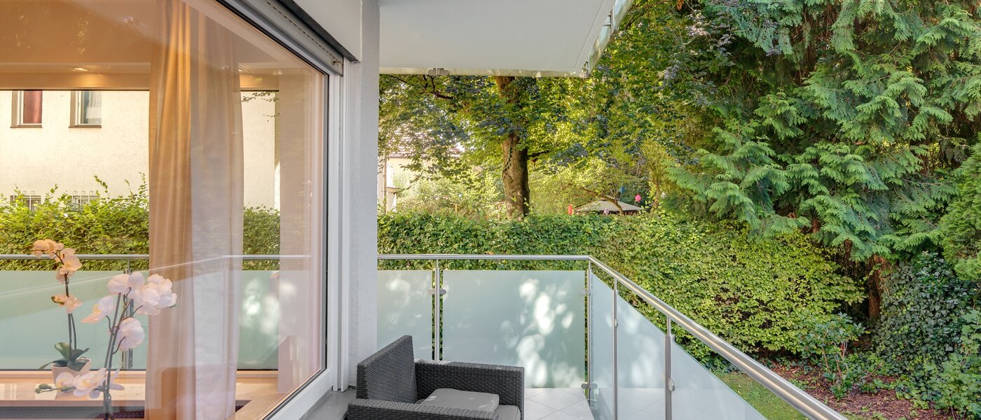 マンション München Bogenhausen 04 ベランダ 7629