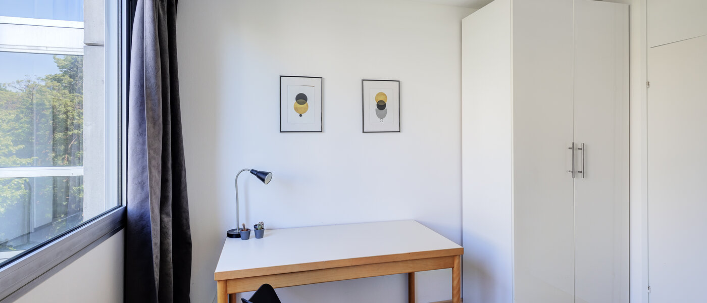 マンション München Schwabing-Nord (zw. Leopoldstraße & Englischen Garten) 02 3.　寝室 7670