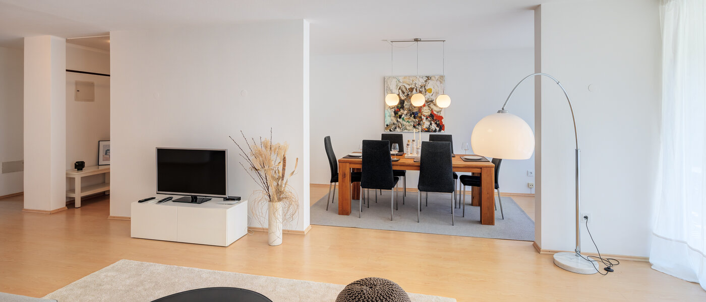 マンション München Schwabing-Nord (zw. Leopoldstraße & Englischen Garten) 02 リビングエリア 7670